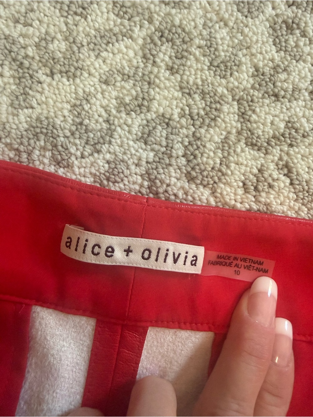 Alice + Olivia Red Faux Leather Wide Leg Trouser Pants NWOT Size 10 - Picture 4 of 15